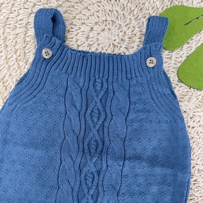 Jardineira Curta de Linha Losango - Azul Jeans Jardineira Curta de Linha Losango - Azul Jeans